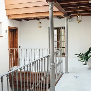 One&lux Byron , Sevilla Spanien